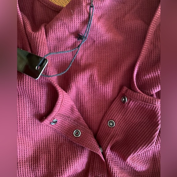 Level Up crop top cardigan Ribbed knit women’s size L - Picture 9 of 9